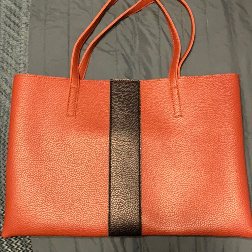 Vince Camuto Tote